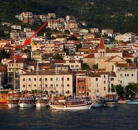 With A Parking Space - 11418