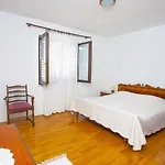 With A Parking Space - 11418 Makarska