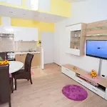 With A Parking Space - 11418 Appartement Makarska